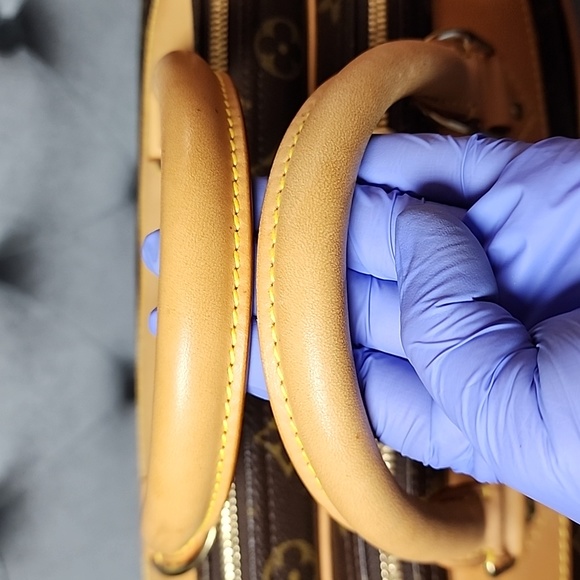 Authentic Louis Vuitton Alize 24 - Picture 8 of 17